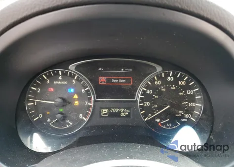 2015 Nissan Altima 2.5 z USA, uszkodzony, nr VIN 1N4AL3AP3FC450313